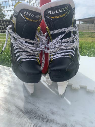 Used Bauer Size 8.5 Supreme M4 Hockey Skates