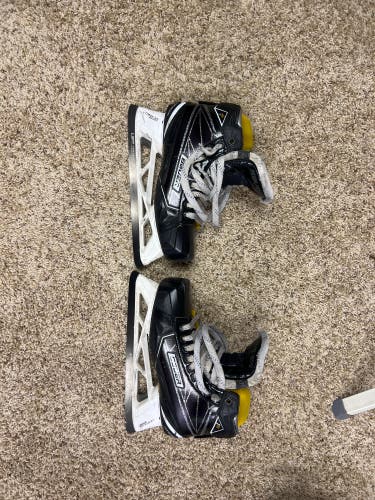 Used Bauer Regular Width Size 9 Supreme 1S Hockey Goalie Skates