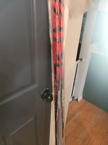 New Junior Bauer Left Hand Vapor Flylite League Hockey Stick P28