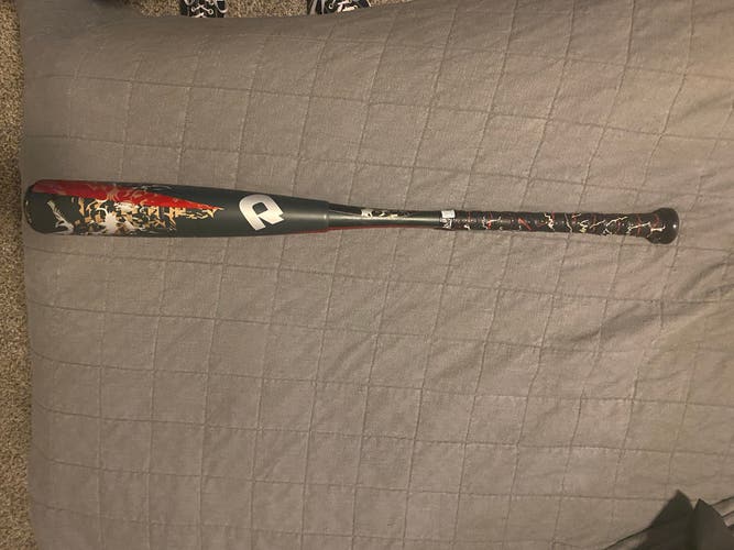 Used DeMarini (-5) 26 oz 31" Voodoo Bat