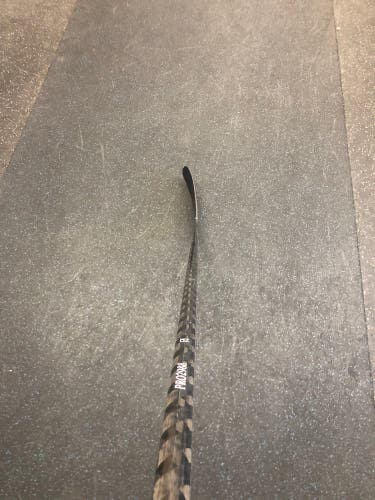 “Nylander” RH 70 Flex Pro Stock Stick, Like New