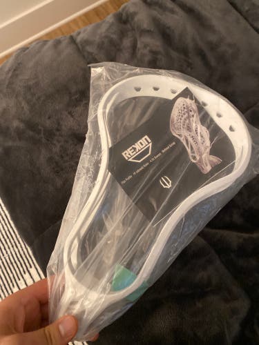 *BRAND NEW* Unstrung Rekon