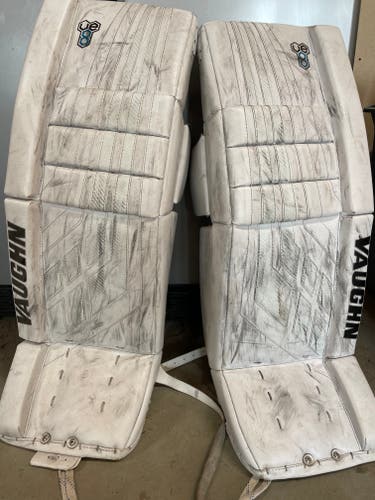 Used 32" Vaughn Velocity VE8 Goalie Leg Pads