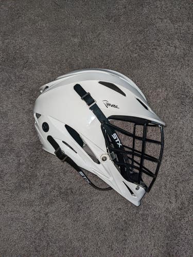 STX Rival - White