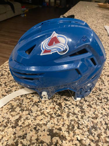 Used Medium Bauer Re-Akt 150 Helmet Pro Stock (Colorado Avalanche)