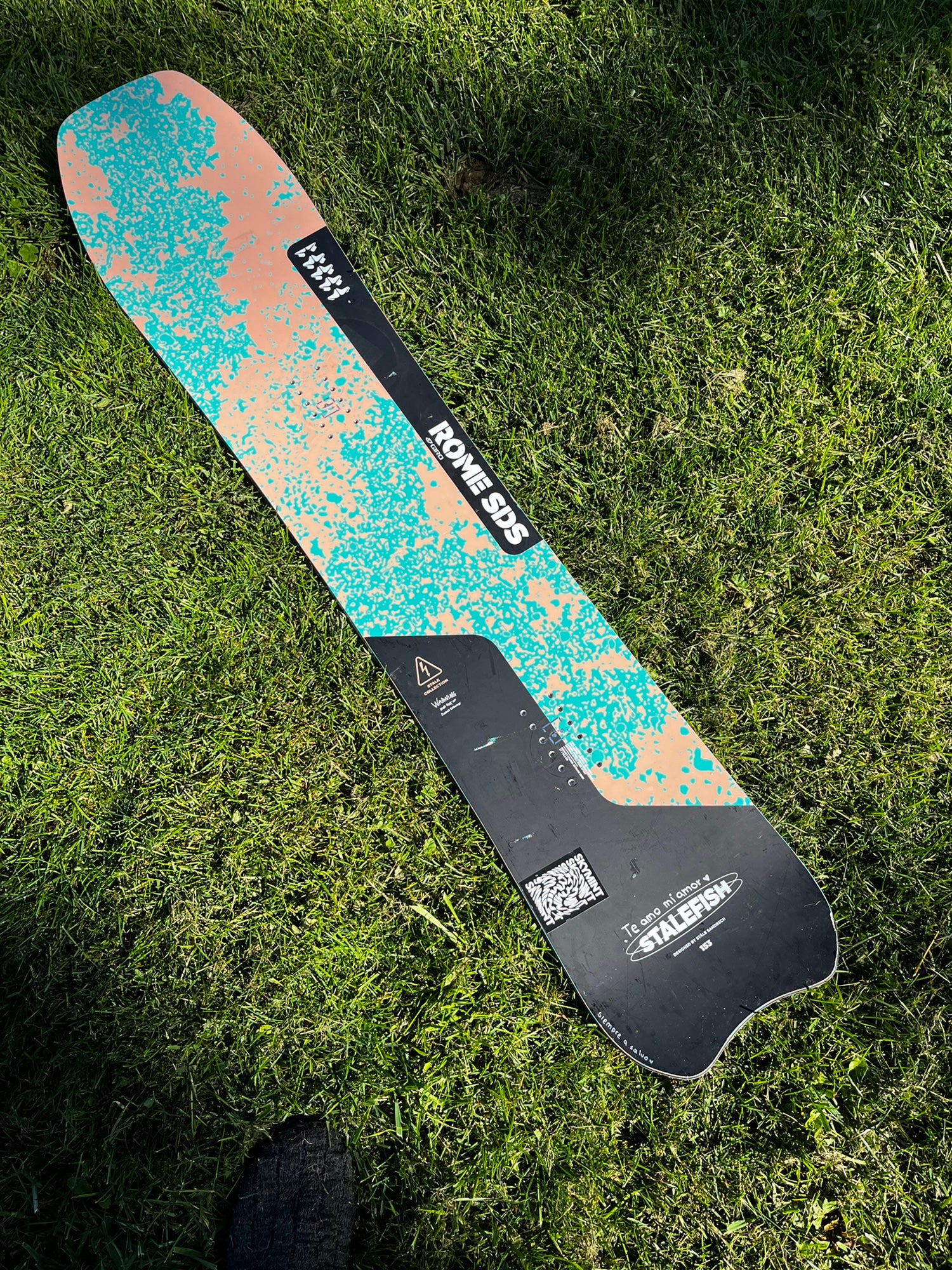 Rome stalefish Snowboard SidelineSwap