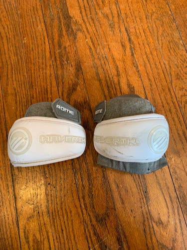 Umbc Lacrosse Team Issued Elbow Pads Used Large Maverik Rome Arm Pads