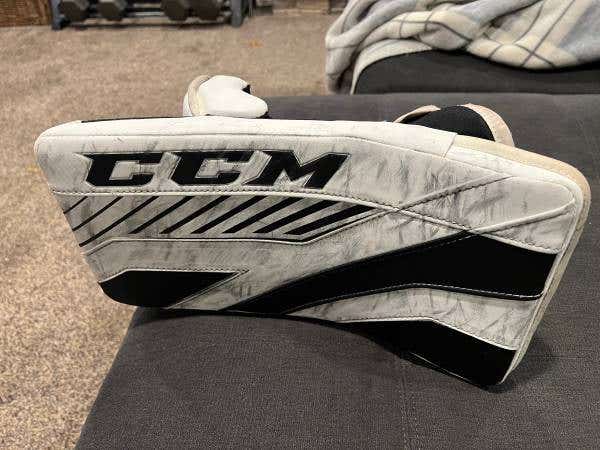 Blocker Used Regular Hand CCM Axis 1.9