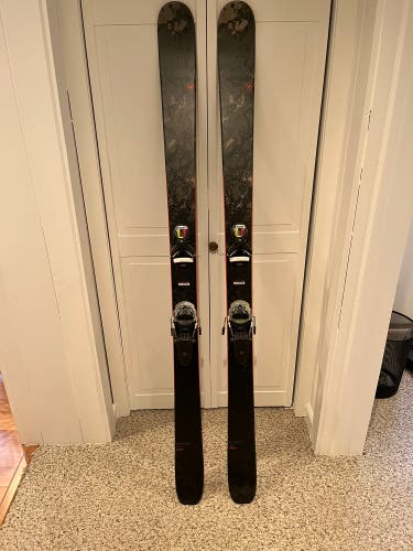 Rossignol Black Ops Skis