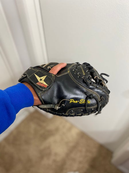Catcher's 32.5" CM3000SBT Baseball Glove