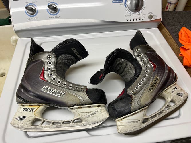 Bauer x60 Skates