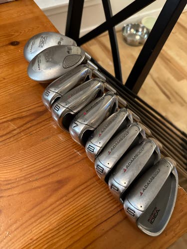 Men's Right Handed Regular Flex Graphite Shaft Idea Iron Set