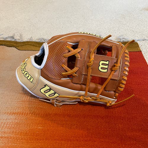 Brand New Without Tags 2022 Wilson A2000 1787SC SpinControl Baseball Glove 11.75"
