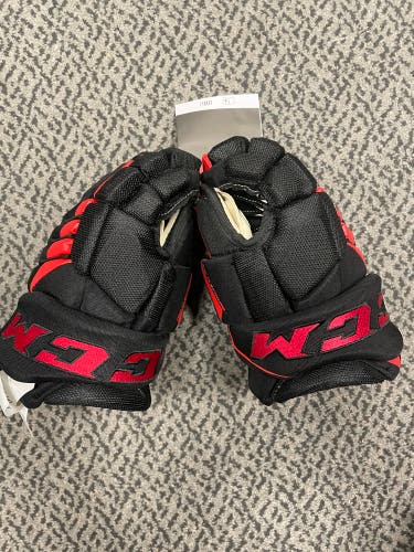 CCM FT4 12” Black/red gloves