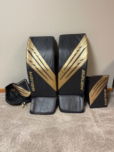 Bauer Vapor Hyperlite Goalie Pads