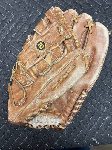 ¡ Dad/Mom Glove Wilson Outfield 13" Force 5 Baseball Glove