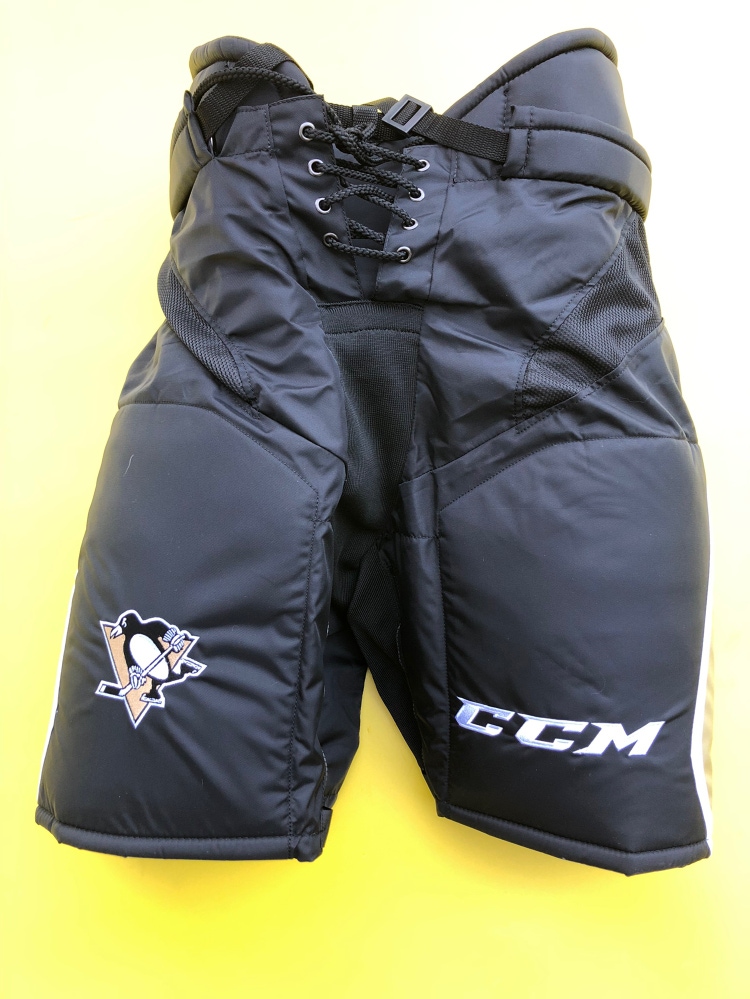 Senior New Medium CCM HP35 Hockey Pants Pro Stock