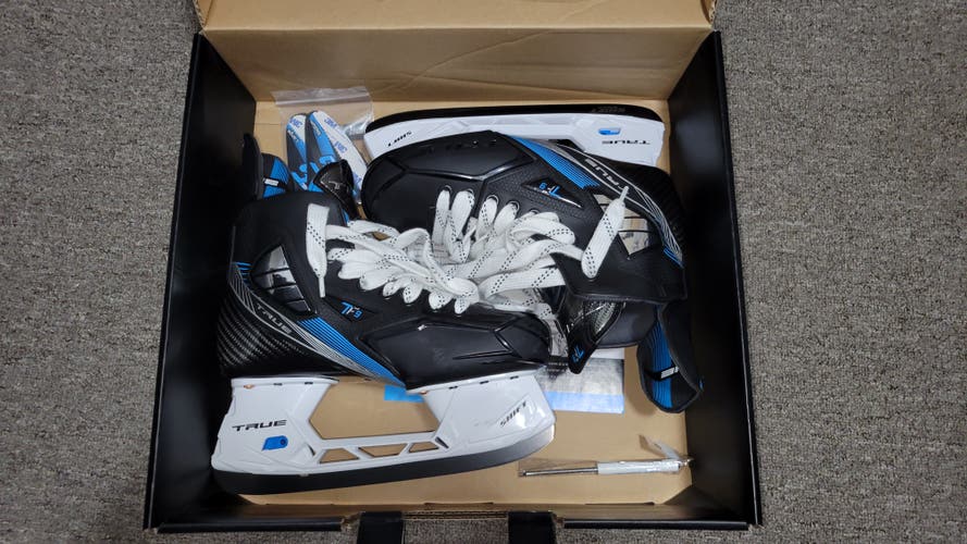 Senior True TF9 Hockey Skates Regular Size 7R