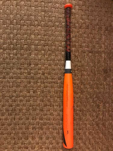 Used Easton Composite Mako Bat 20 oz 30"