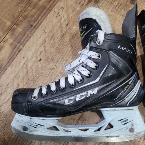 CCM RibCor MaxxPro Used Hockey Skates Regular Width Size 5