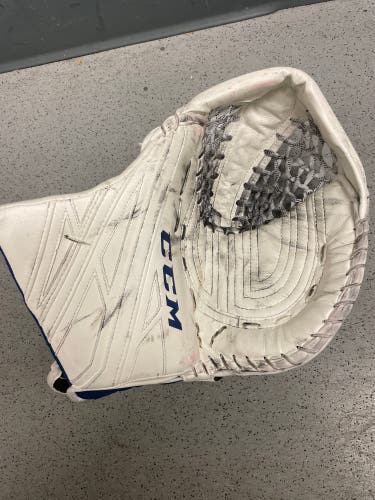 CCM Jacob Markstrom Game Used Glove (580 Break)