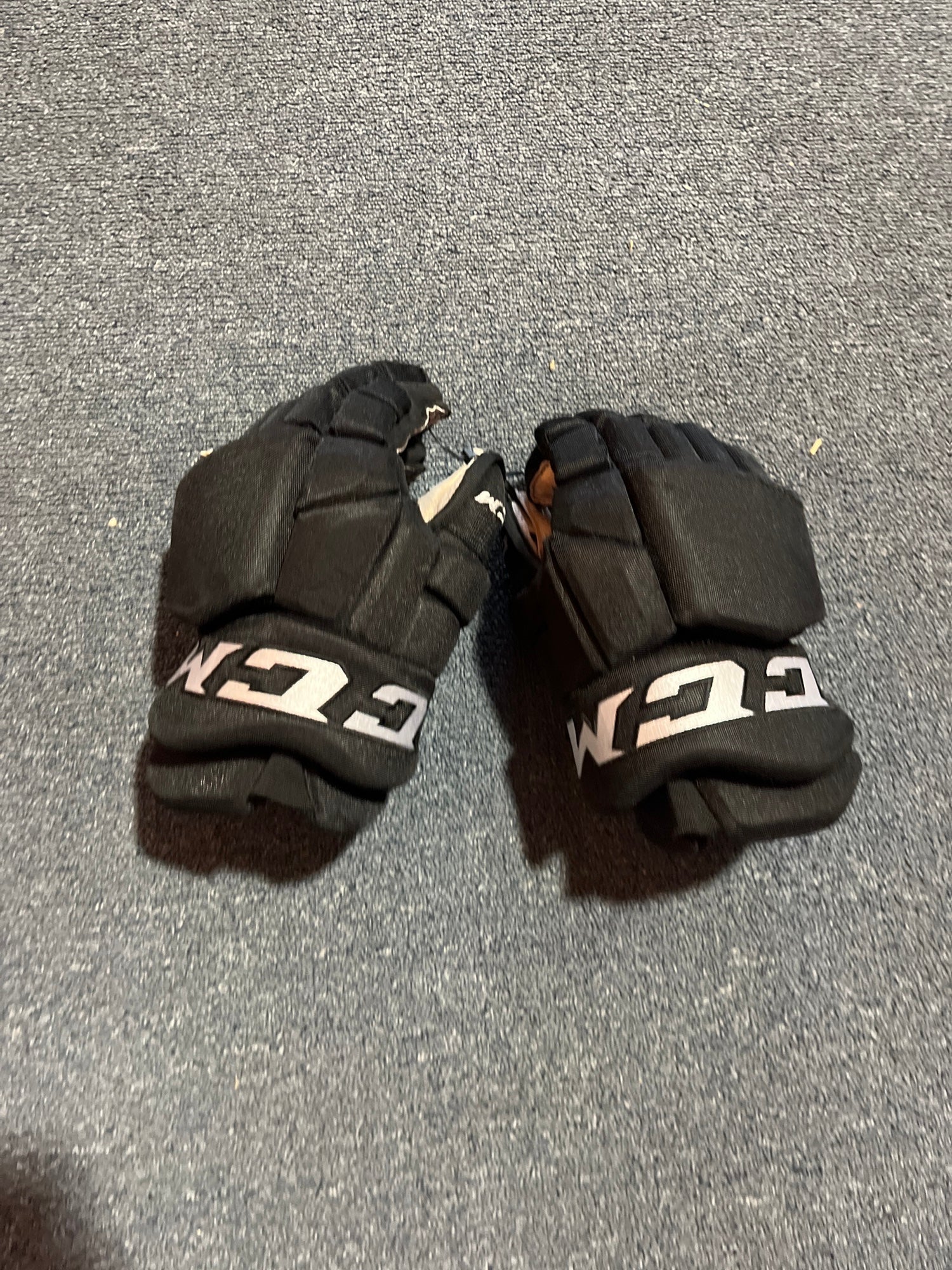 13 CCM HGTKPP Gloves - Team Stock New Jersey Devils - Pro Stock Hockey
