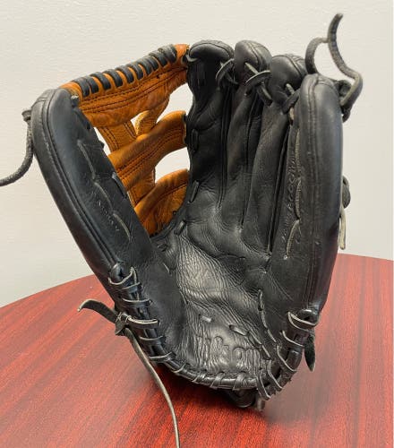 Wilson A1000 Baseball (or Softball) Glove