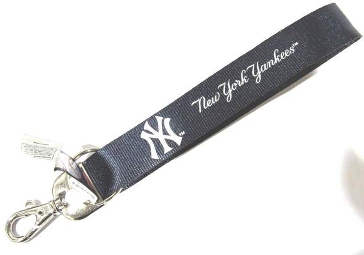 MLB New York Yankees Wristlet Key Chains Hook and Ring 9" Long by Aminco