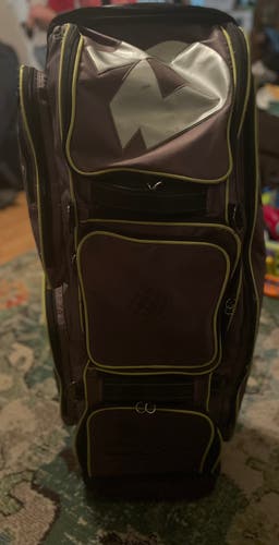 DeMarini Special Ops Roller Bag