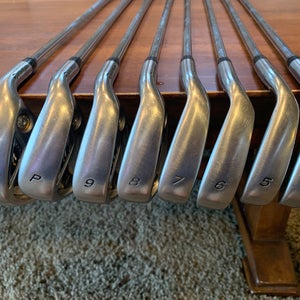 TaylorMade R7 Draw Iron Set (8 clubs)
