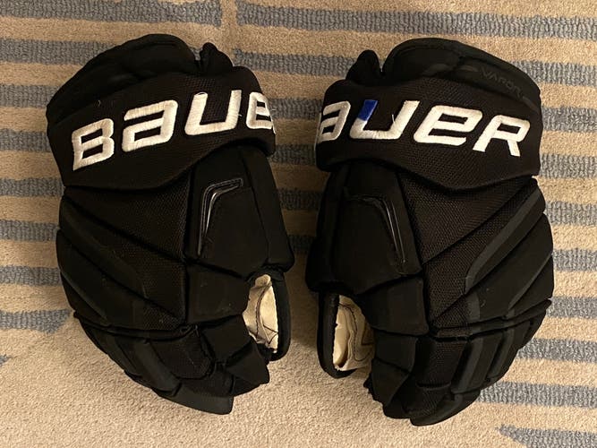 Used Bauer Vapor APX2 Pro Gloves 13"