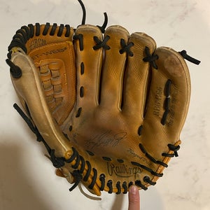 (Ken Griffey Jr.)Refurbished Rawlings Glove