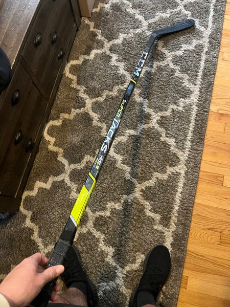 Intermediate Right Handed P29 Super Tacks AS3 Pro Hockey Stick