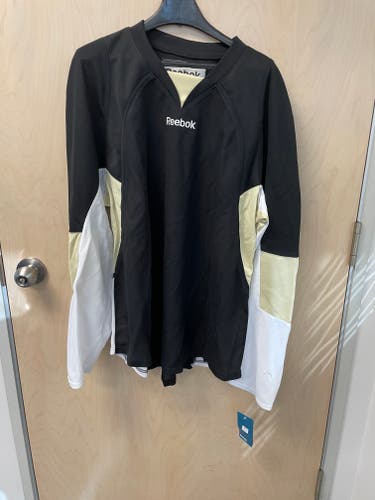 New Large Reebok Pittsburg Black Jersey