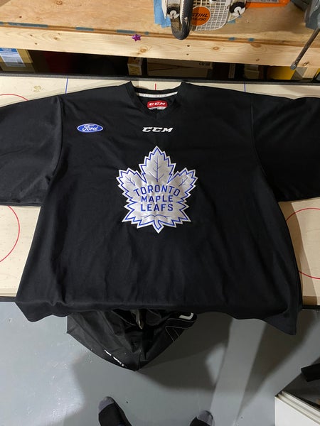 Maple Leafs goalie cut practise jersey