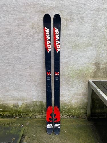 Armada AR7 181 CM Twin Tip Park Skis