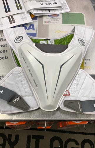 Maverik m5 EKG Used Large Shoulder Pads NOCSAE approved