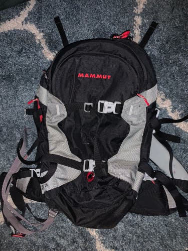 Mammut 28L avalanche RAS backpack and refillable canister