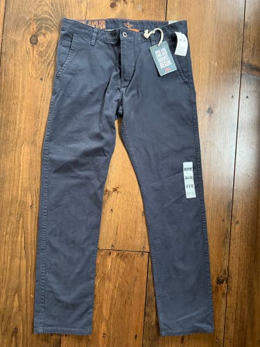 New Mens Dockers Blue "Alpha" Khaki Casual Pants. Size 32 x 32