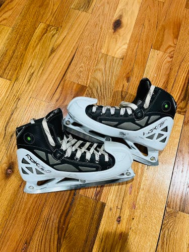 Used Reebok Regular Width Size 8 5K Goalie Hockey Skates