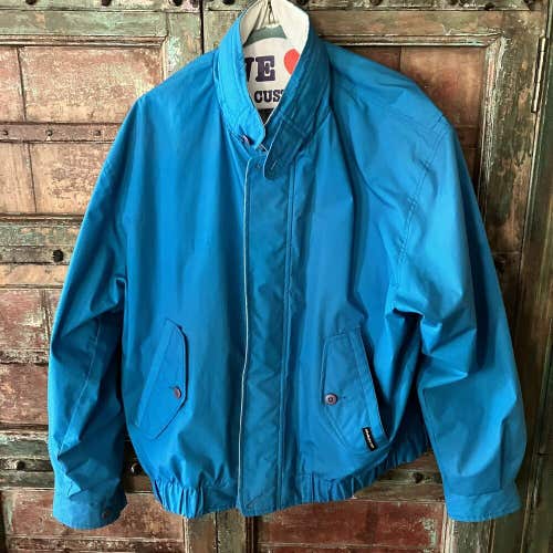 Members Only Classic (Est. 1961) Size 44 (XL) - Full Zip Blue Jacket (Hong Kong)