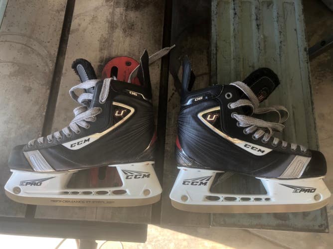 Senior Used CCM U+ 06 Hockey Skates Regular Width Size 7
