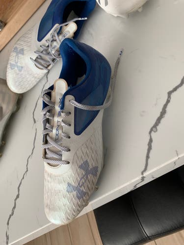 Men's Size 11.5 Low Top Blur