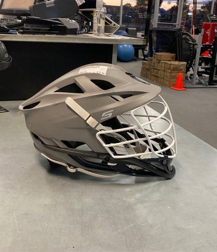Gray Cascade S w/ Navy Blue Chin Piece, Used