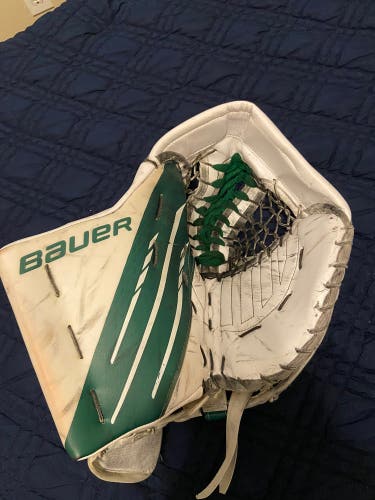 Jake Oettinger Pro Stock Bauer Hyperlite Glove Great Condition!