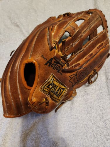 Rare-Everlast American Star Professional Model Right Hand Throw Baseball/Softball Glove 13"