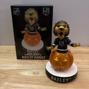 NHL Los Angeles Kings Bailey Mascot Bobblehead - Jack-O'-Lantern Halloween