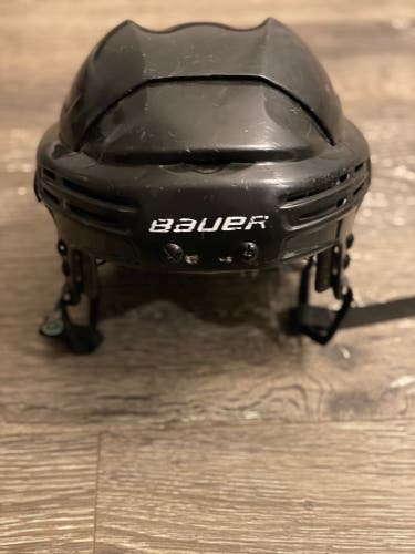 Bauer 7500 Helmet Medium