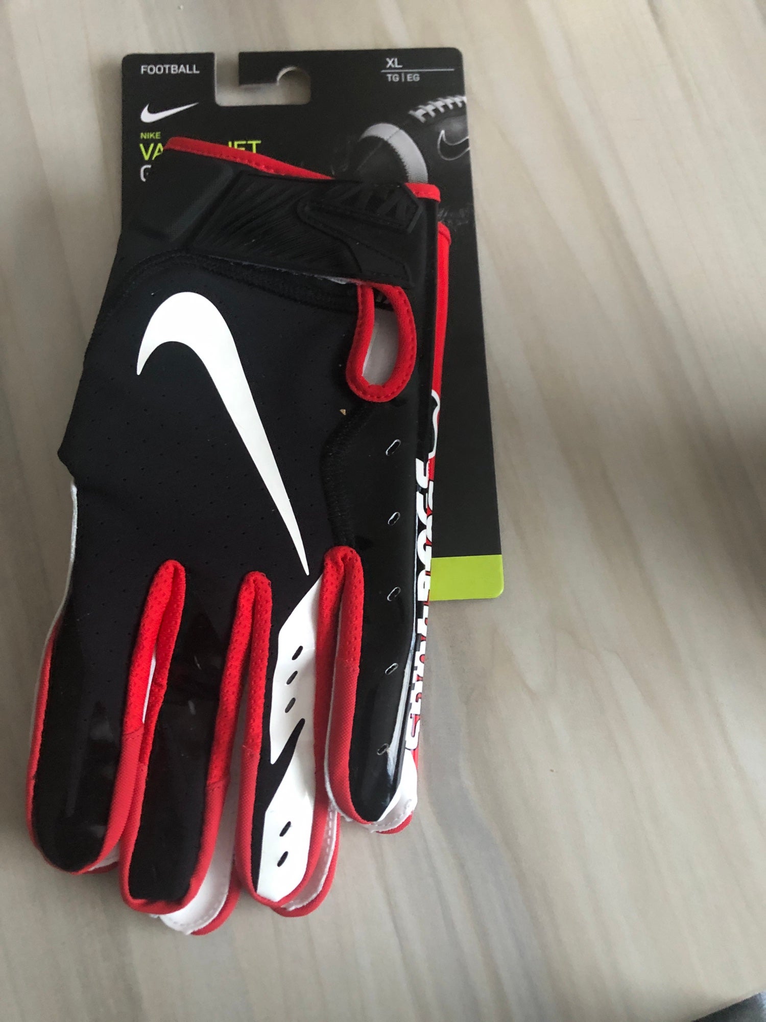 Nike Atlanta Falcons Vapor Jet Football Gloves Size Large NFL Red PFG004-662