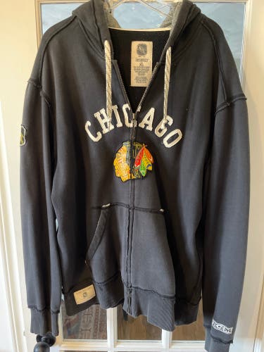 XL Blackhawks CCM Sweatshirt